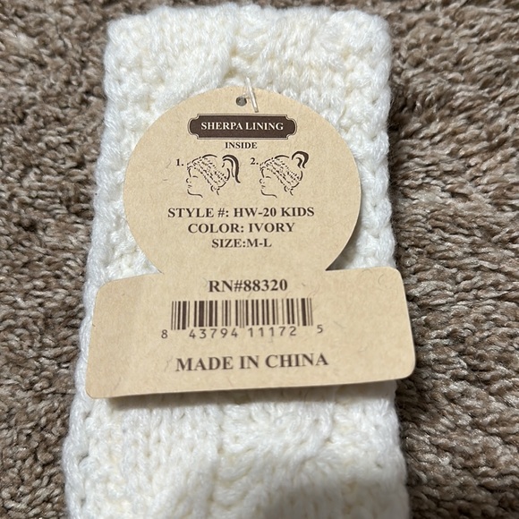 C.C Soft Stretch Winter Warm Cable Knit Fuzzy Lined Ear Warmer Headband - Picture 3 of 4